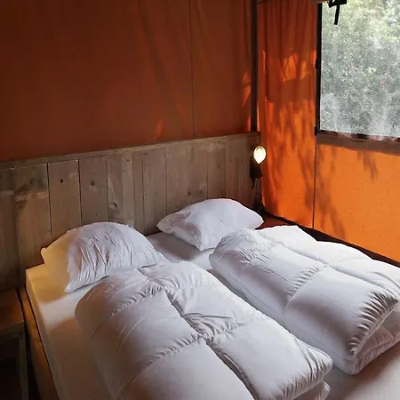 Tent With Bathroom, Near A Recreation Area Luxury tent Noord-Scharwoude